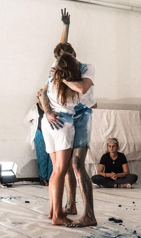 Tanzperformance SCHMELZEN | Künstlerroulette 2018 ©Anna Sellmann